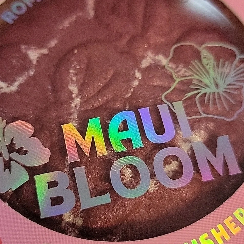 Romantic Beauty Maui Bloom Shimmer Bronzer 9g New Sealed Box